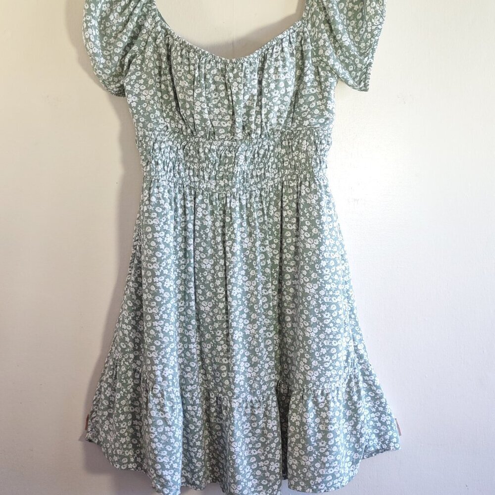 Hollister Dainty Floral Babydoll Mini Dress Puff Sleeve Ruffle Coquette  Medium - Picture 3 of 8